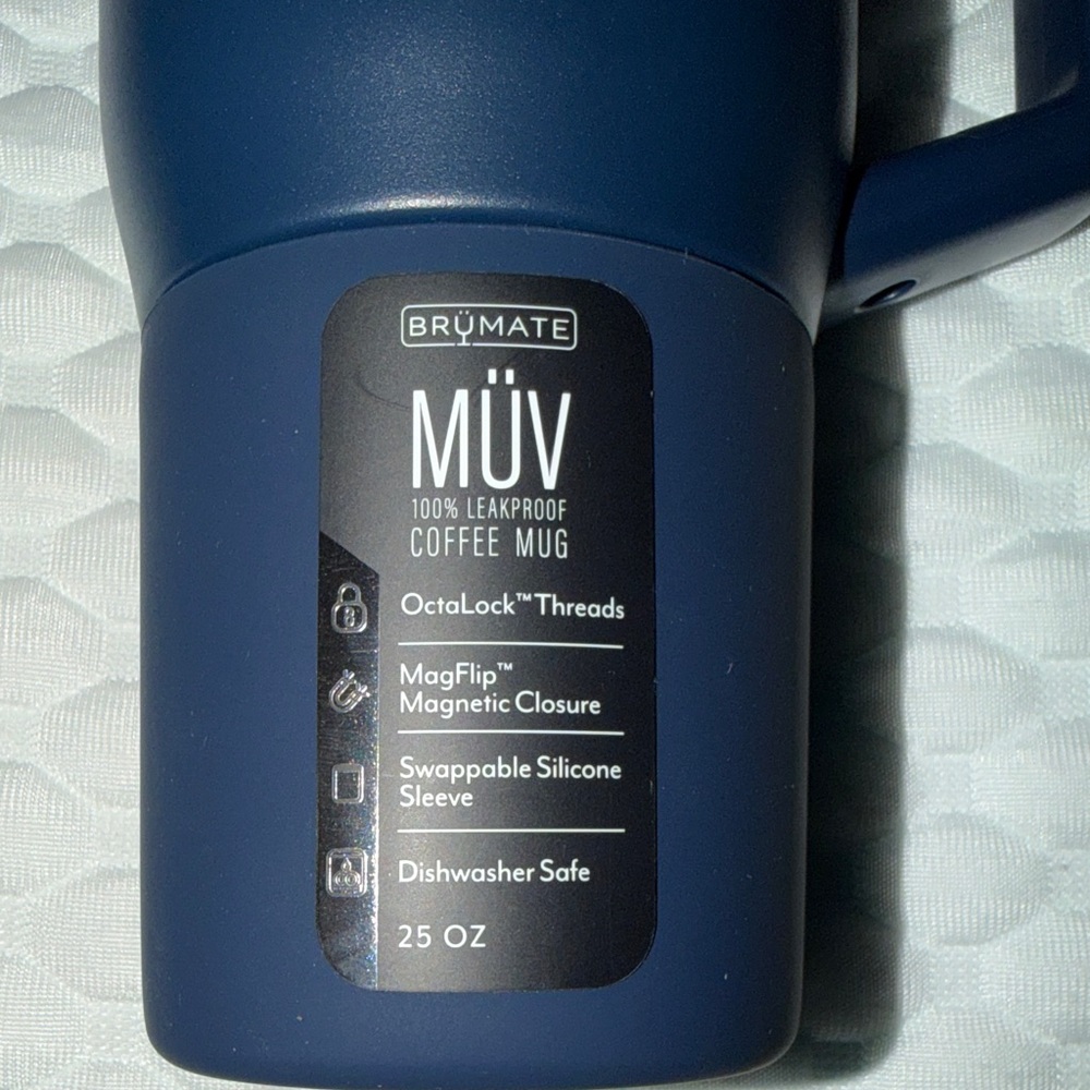 NIB BrüMate Müv 25oz 100% LeakProof Insulated Coffee Mug w/Handle & Lid in Navy - Picture 2 of 7